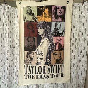 🫶🏼💕 Authentic Taylor Swift The Eras Tour Tapestry